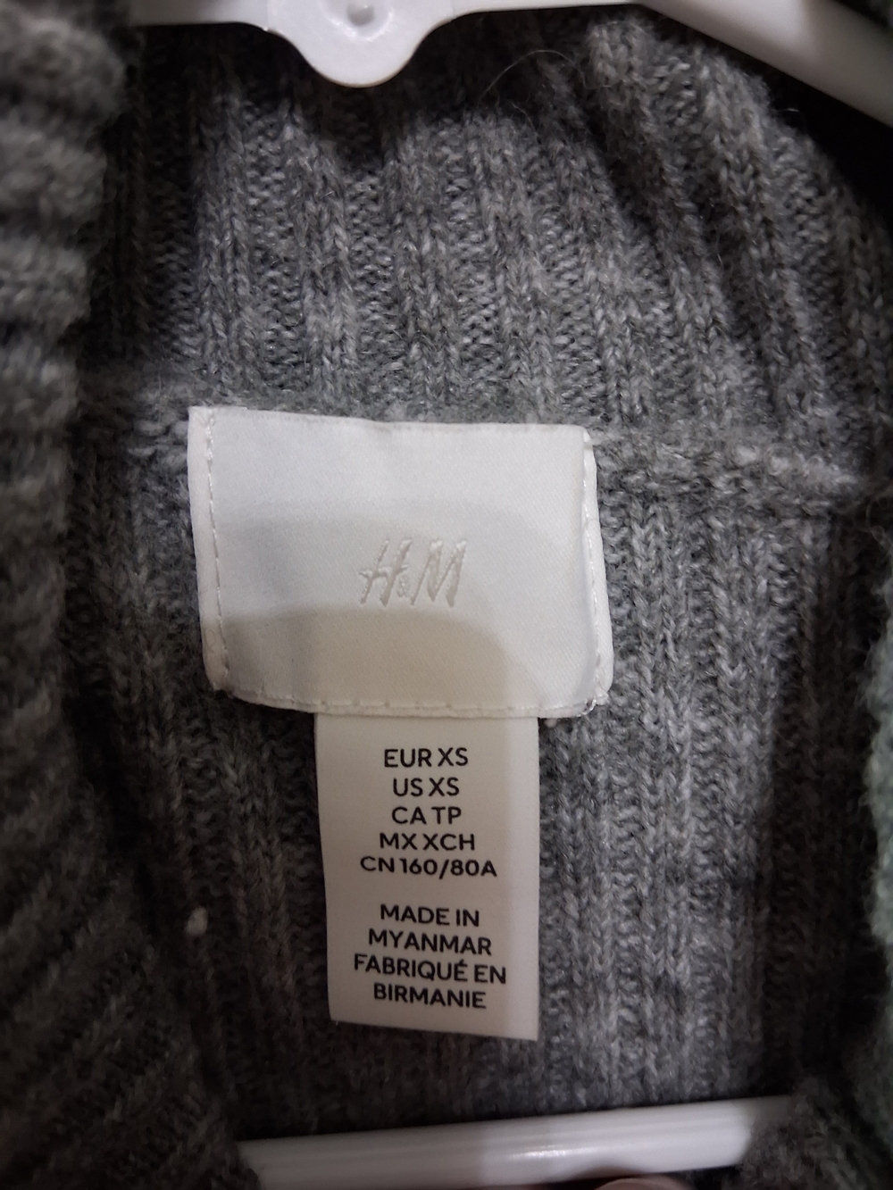 H&M Gray Ribbed Turtleneck Sweater - Picture 3 of 3